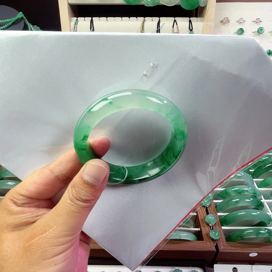 石英质玉未镶嵌手镯59.2