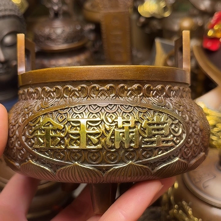 精美铜器批发档口
