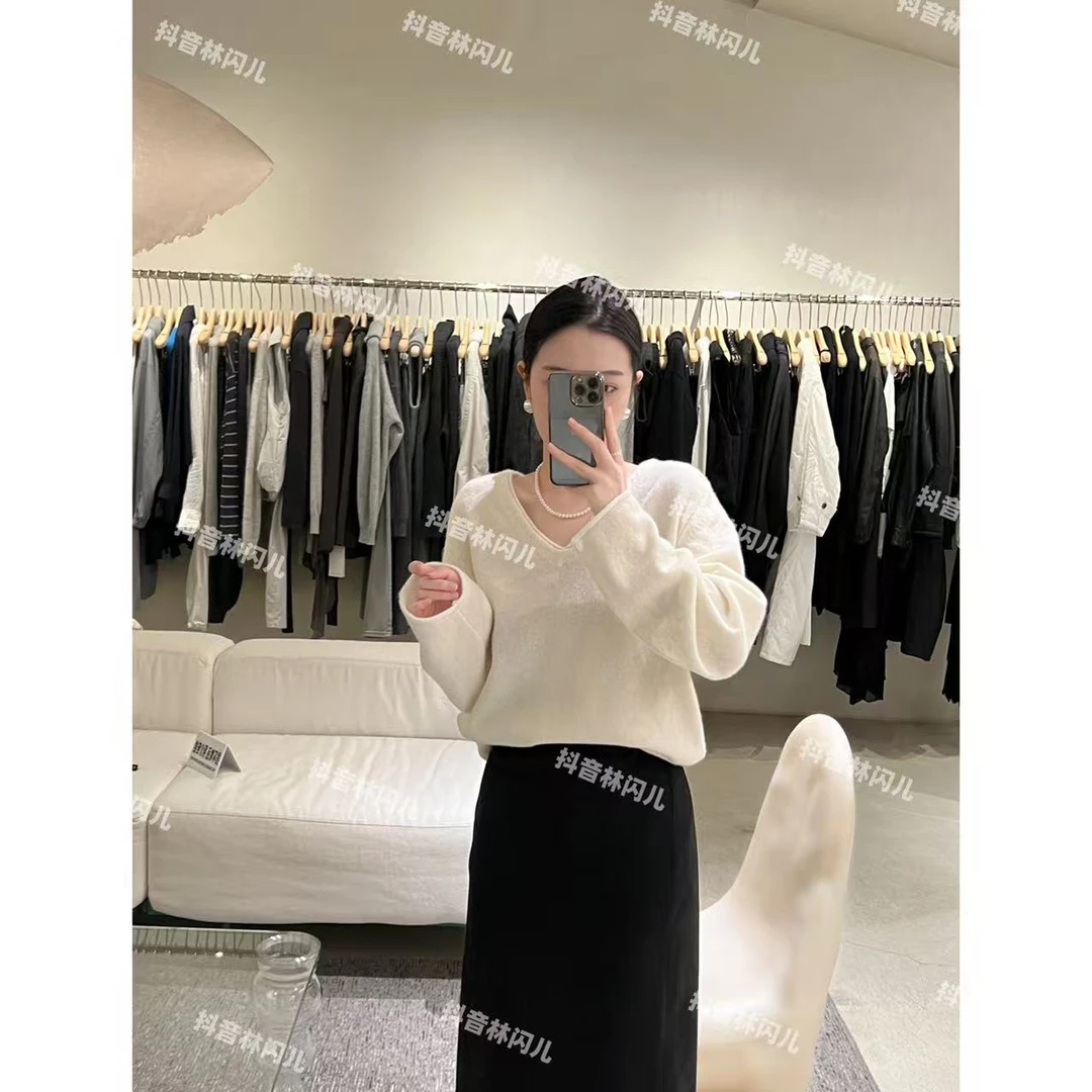 林闪儿-V领廓形毛衣H9062【冷水手洗 平铺晾晒】