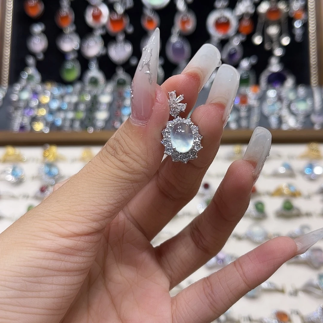 银S925镶嵌岫玉吊坠