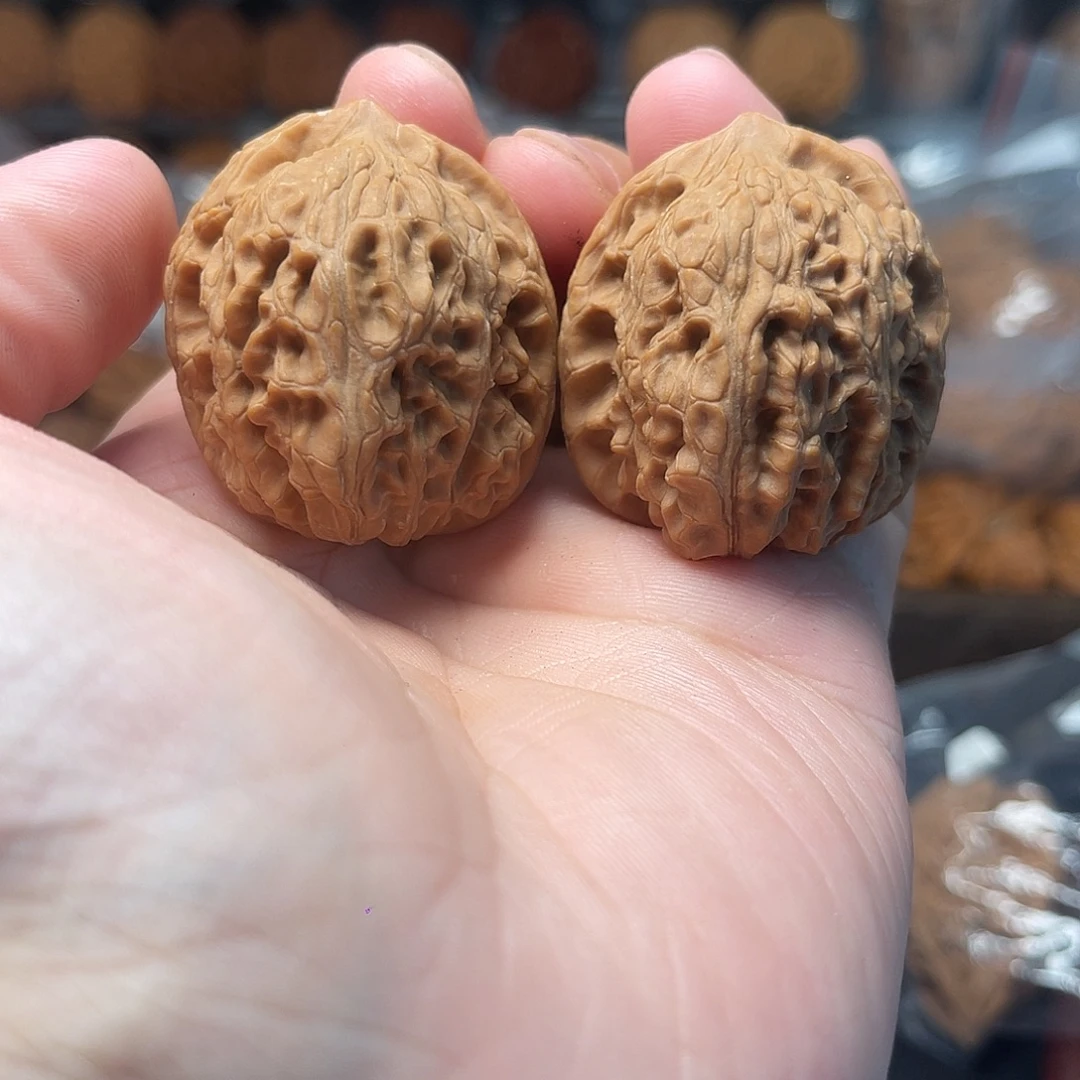 1文玩核桃火麒麟34-118