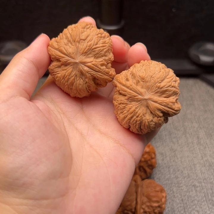 文玩核桃全品粗筋御尊