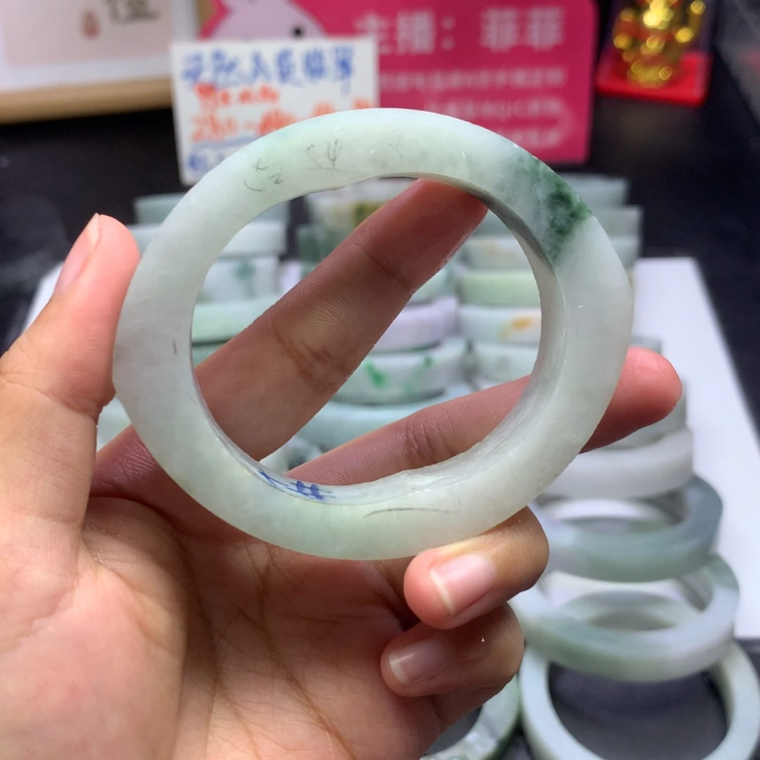 定制翡翠手镯未镶嵌孙**儿