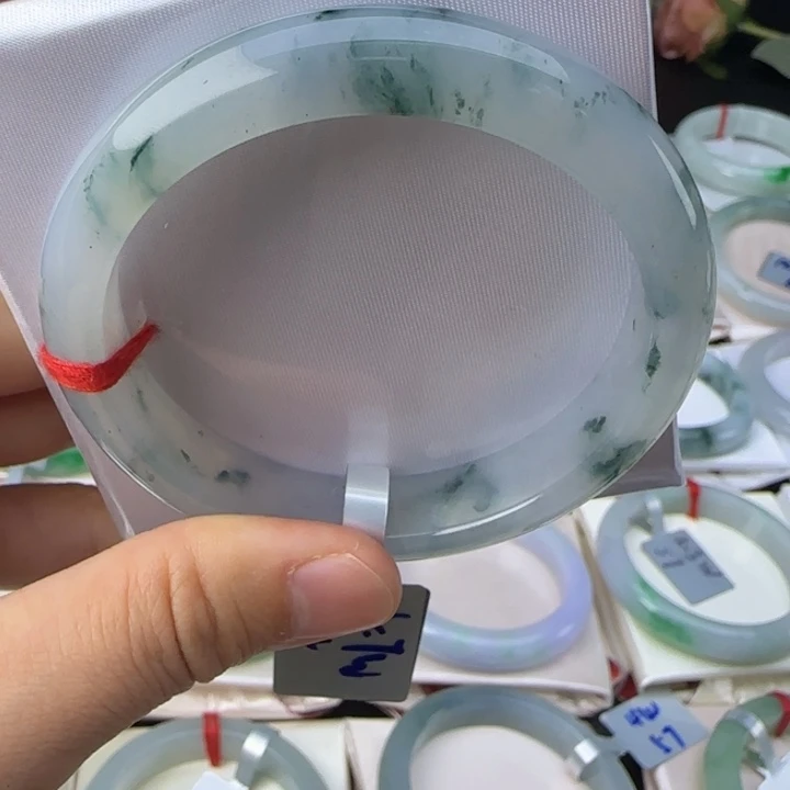 未镶嵌手镯翡翠翡翠手镯