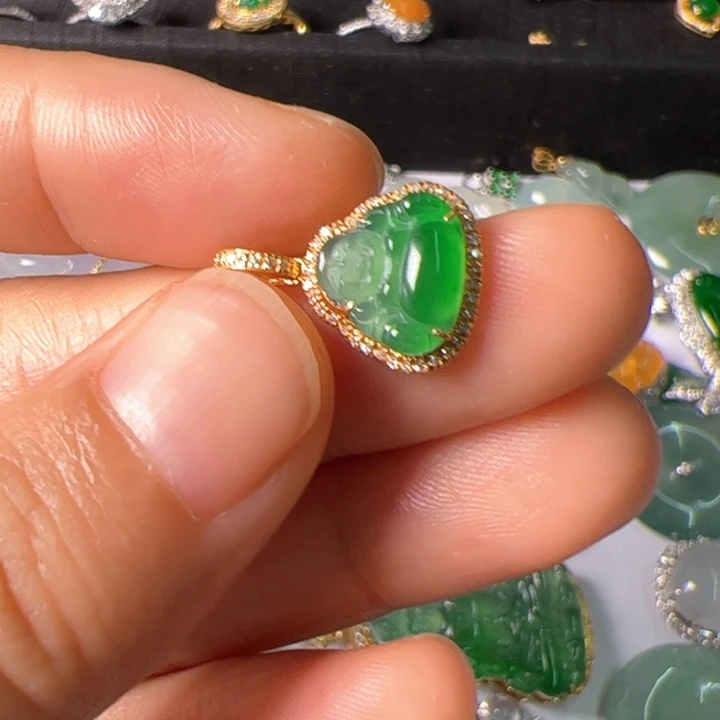 翡翠18K金镶嵌吊坠(不含链)翡翠吊坠项链