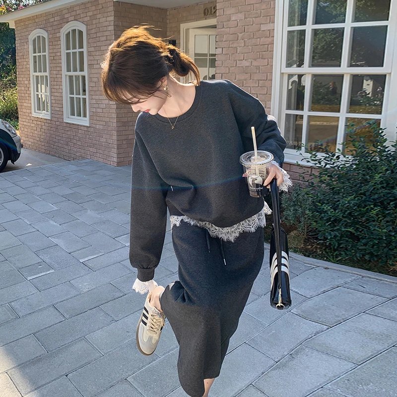蕾丝拼接假两件卫衣套装裙2025新款女春秋不撞款半身裙轻熟两件套