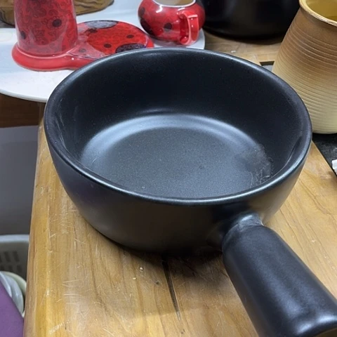 微瑕，明火，口径20高7变形无盖