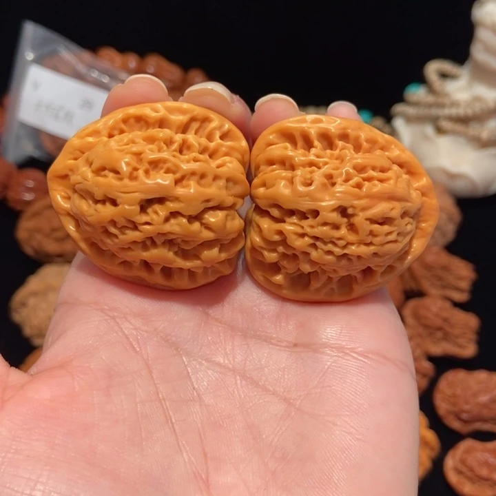 文玩核桃把件39南疆石375