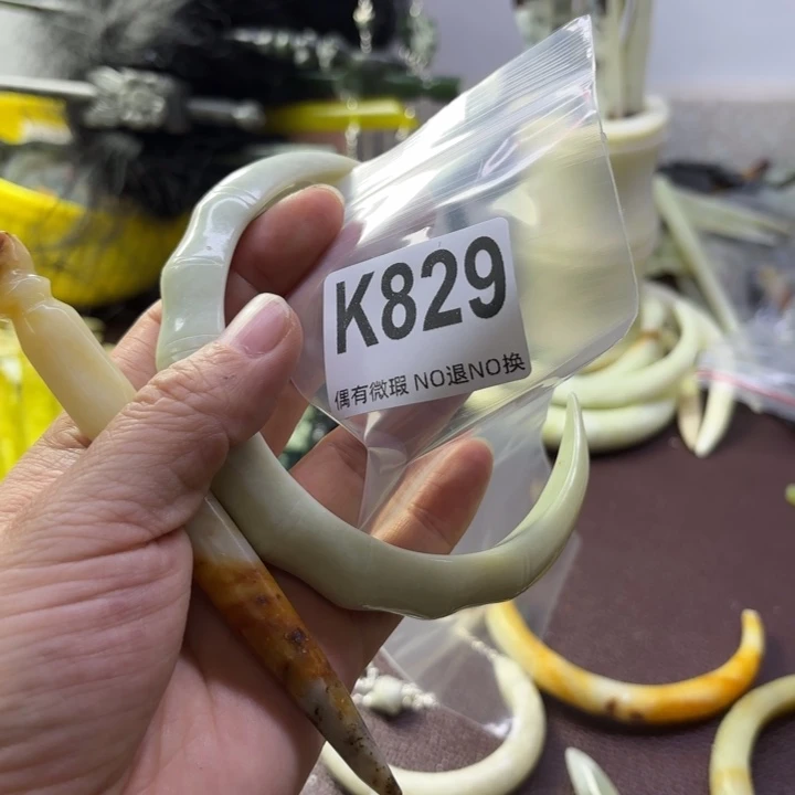 蛇纹石玉发饰合金古**庭