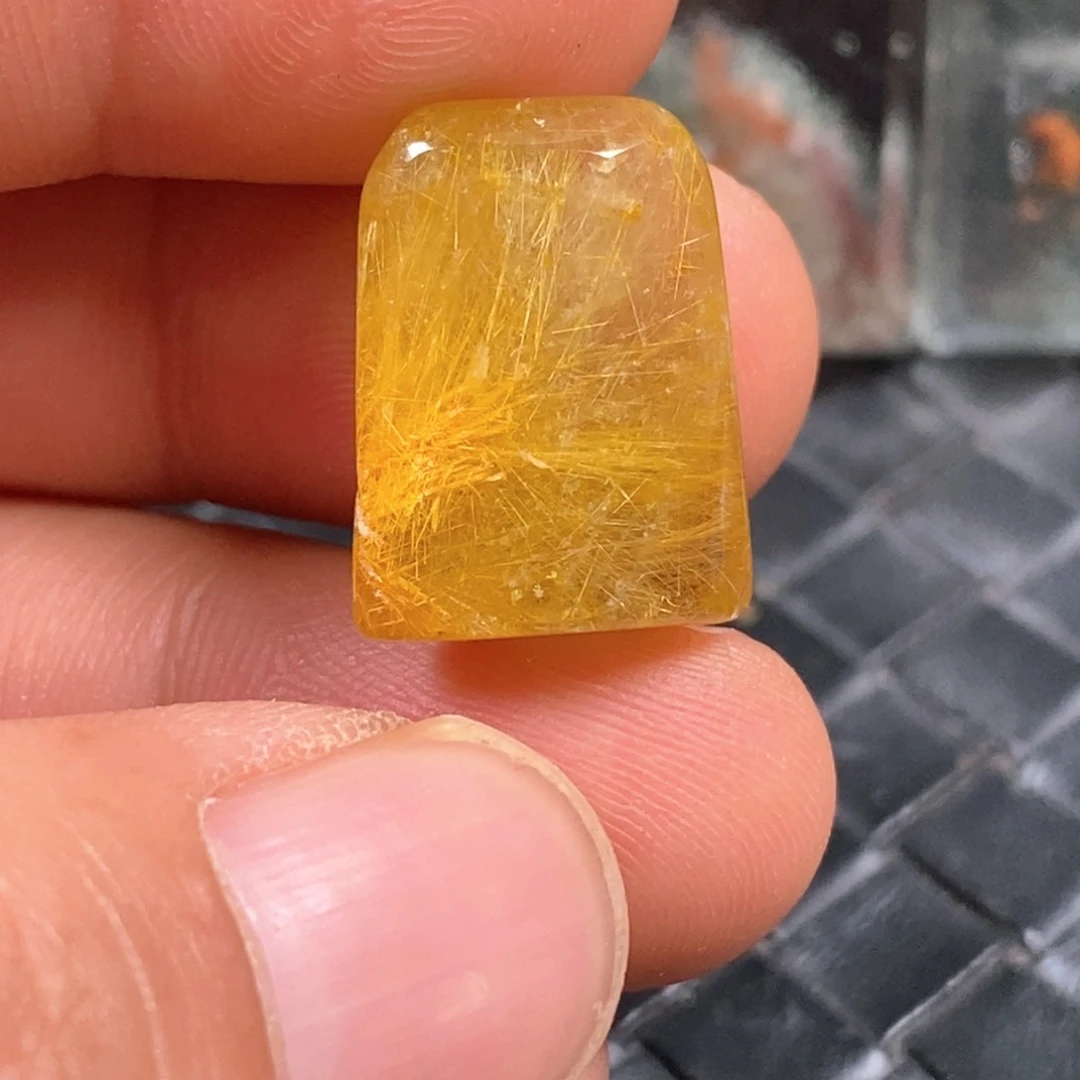 未镶嵌颈饰水晶水晶