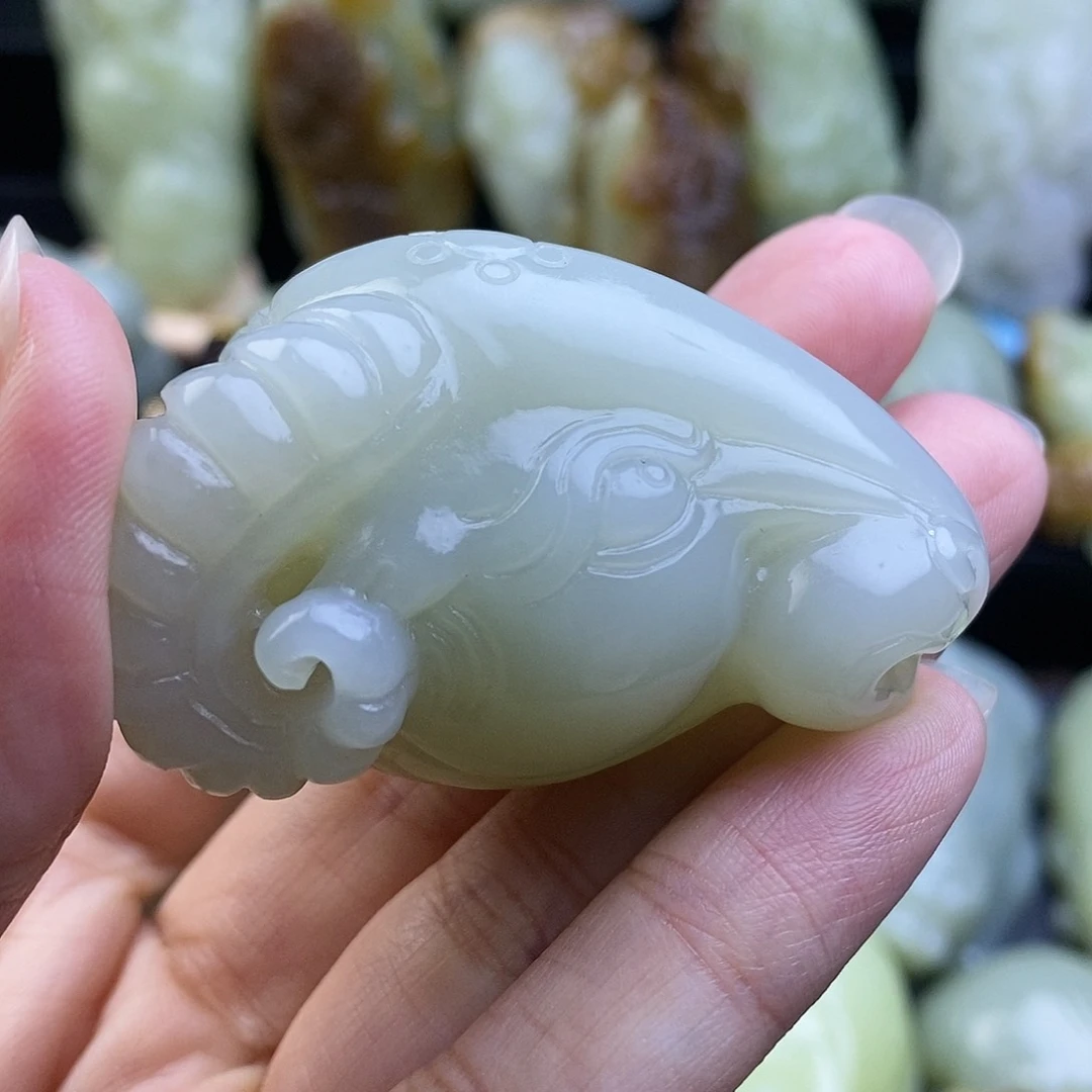 未镶嵌和田玉把件