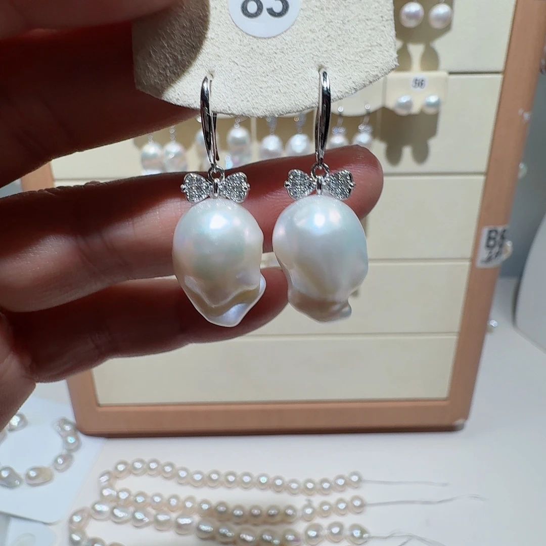 银S925镶嵌淡水珍珠颈饰