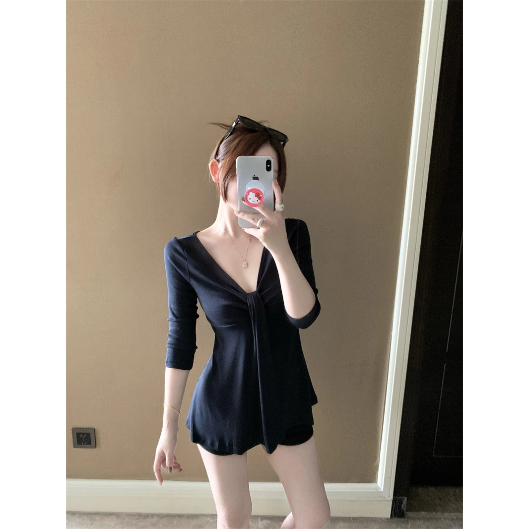 藏蓝色性感v领T恤女秋季新款七分袖修身收腰纯欲辣妹显瘦打底上衣