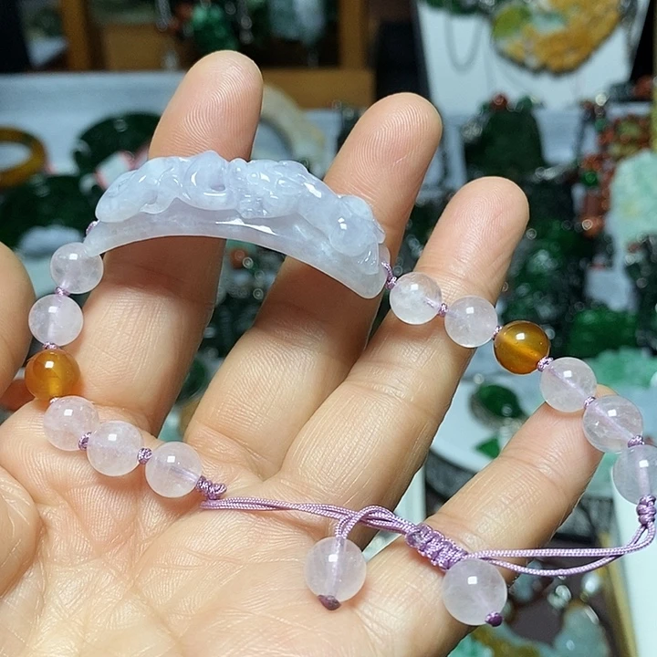 翡翠未镶嵌吊坠(赠链)