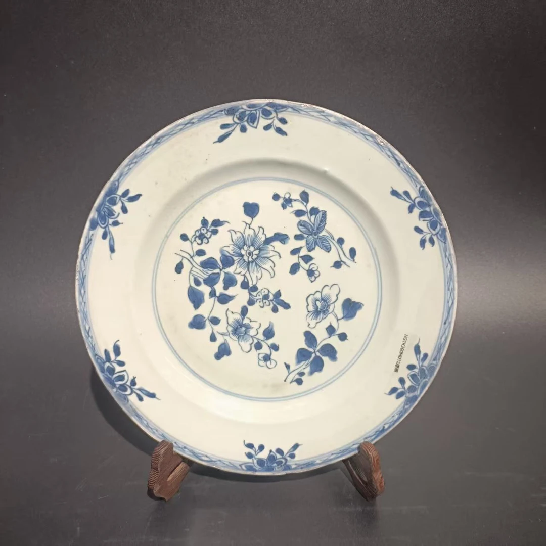 W清 康熙 青花花卉纹赏盘(直径约23.5)A0816060