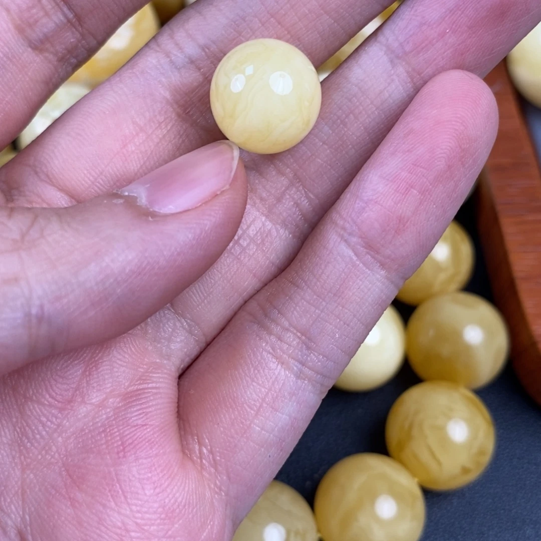 琥珀未镶嵌裸石45