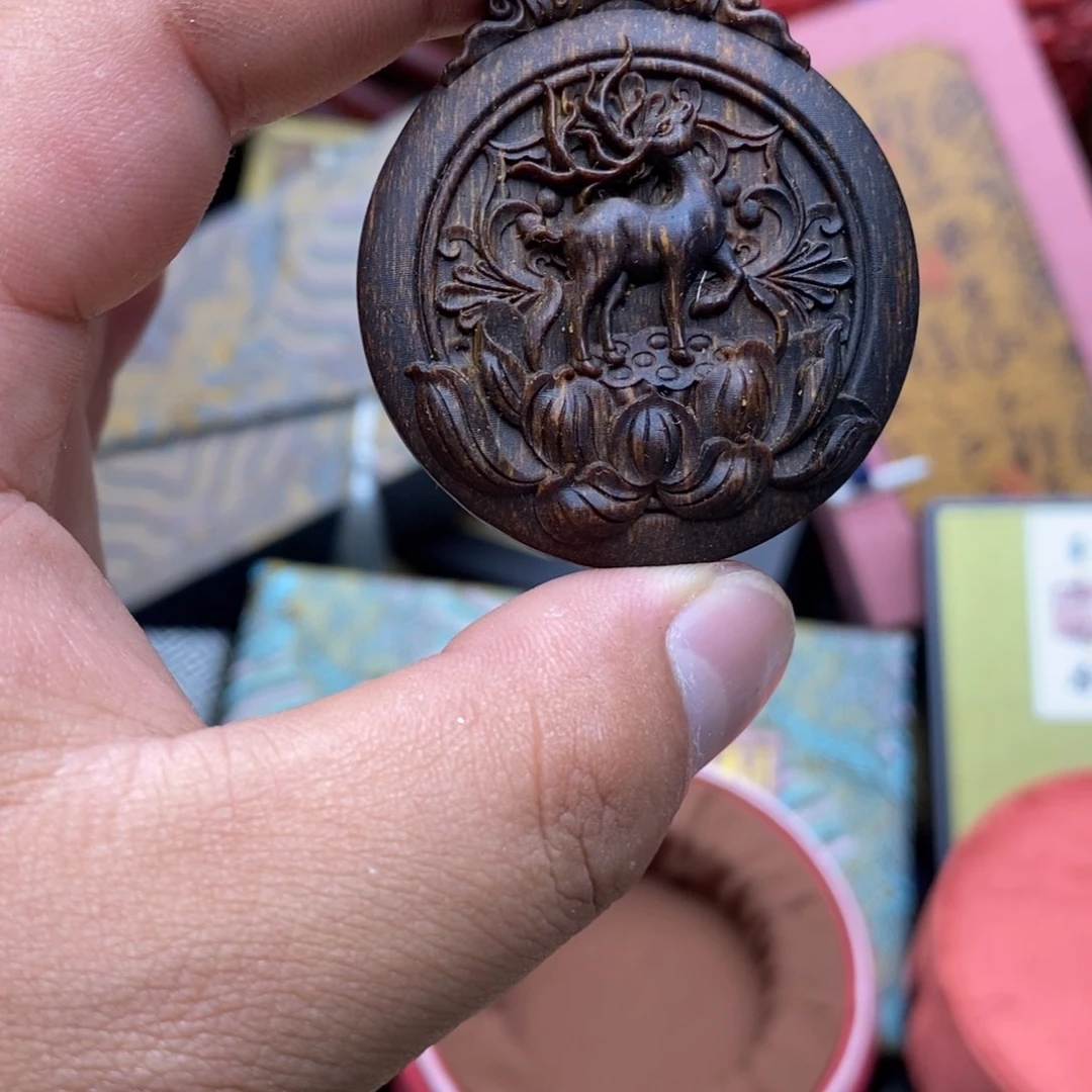 大叶紫檀（黑酸枝木类）