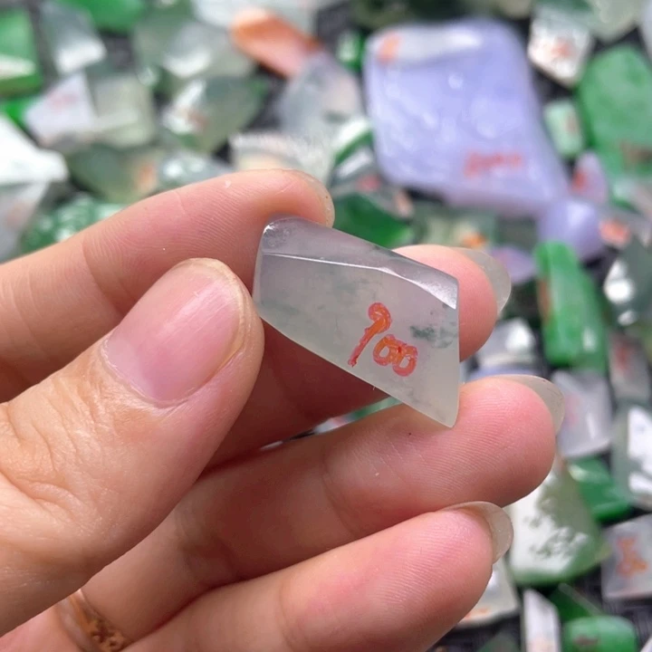 定制翡翠未镶嵌天然缅甸翡翠