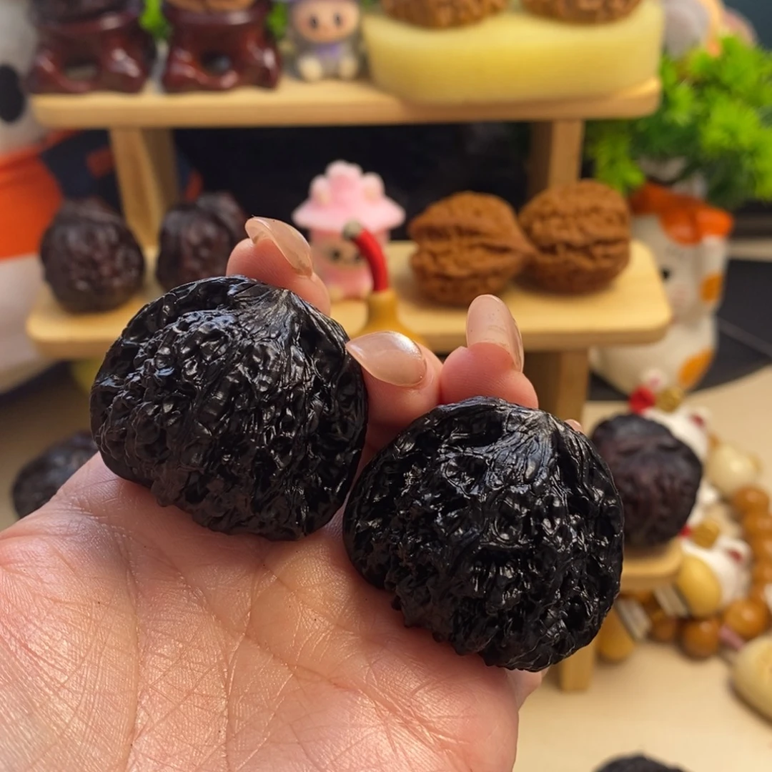 文玩核桃吊坠地闷三角疆39