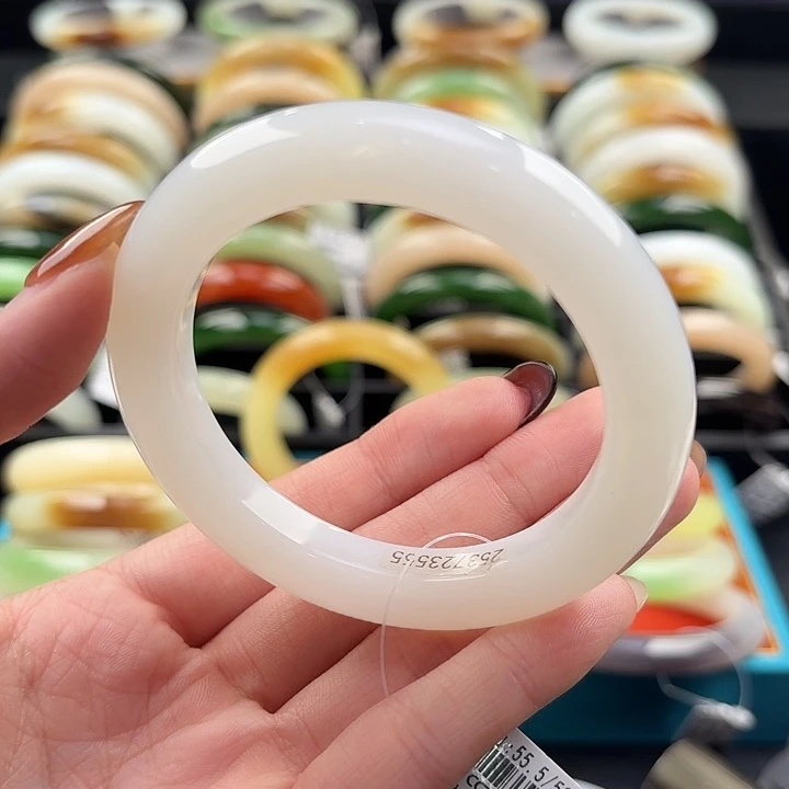 未镶嵌手镯和田玉高品毕业白玉55.5