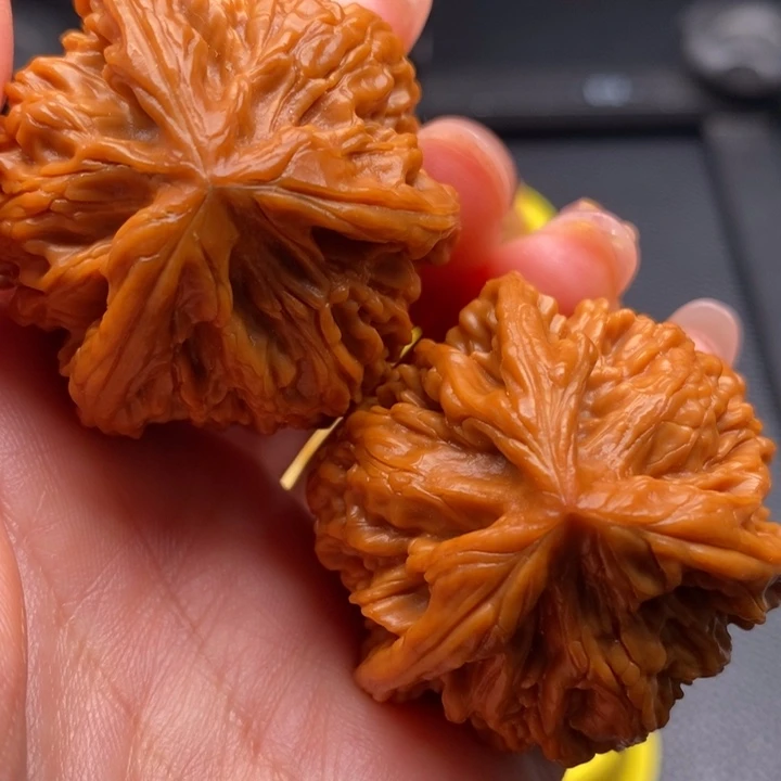 三***柏吊坠文玩核桃玉龙三棱40