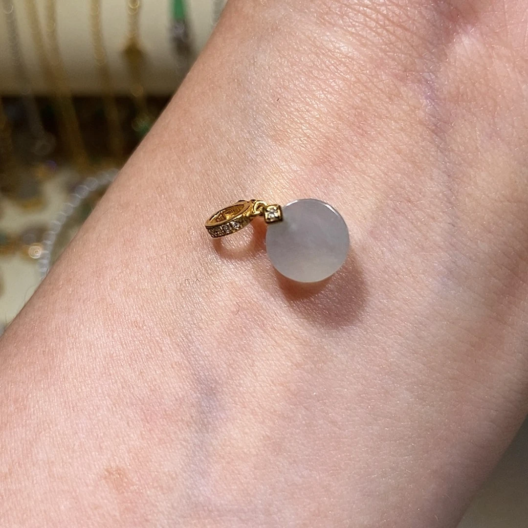 过***友翡翠18K金镶嵌颈饰1111