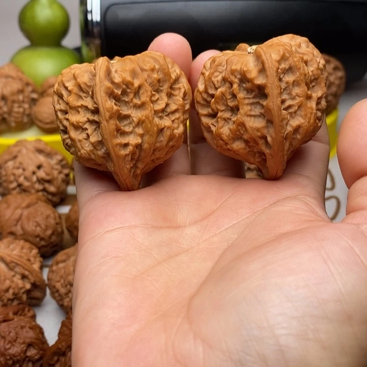 文玩核桃吊坠火焰马蹄