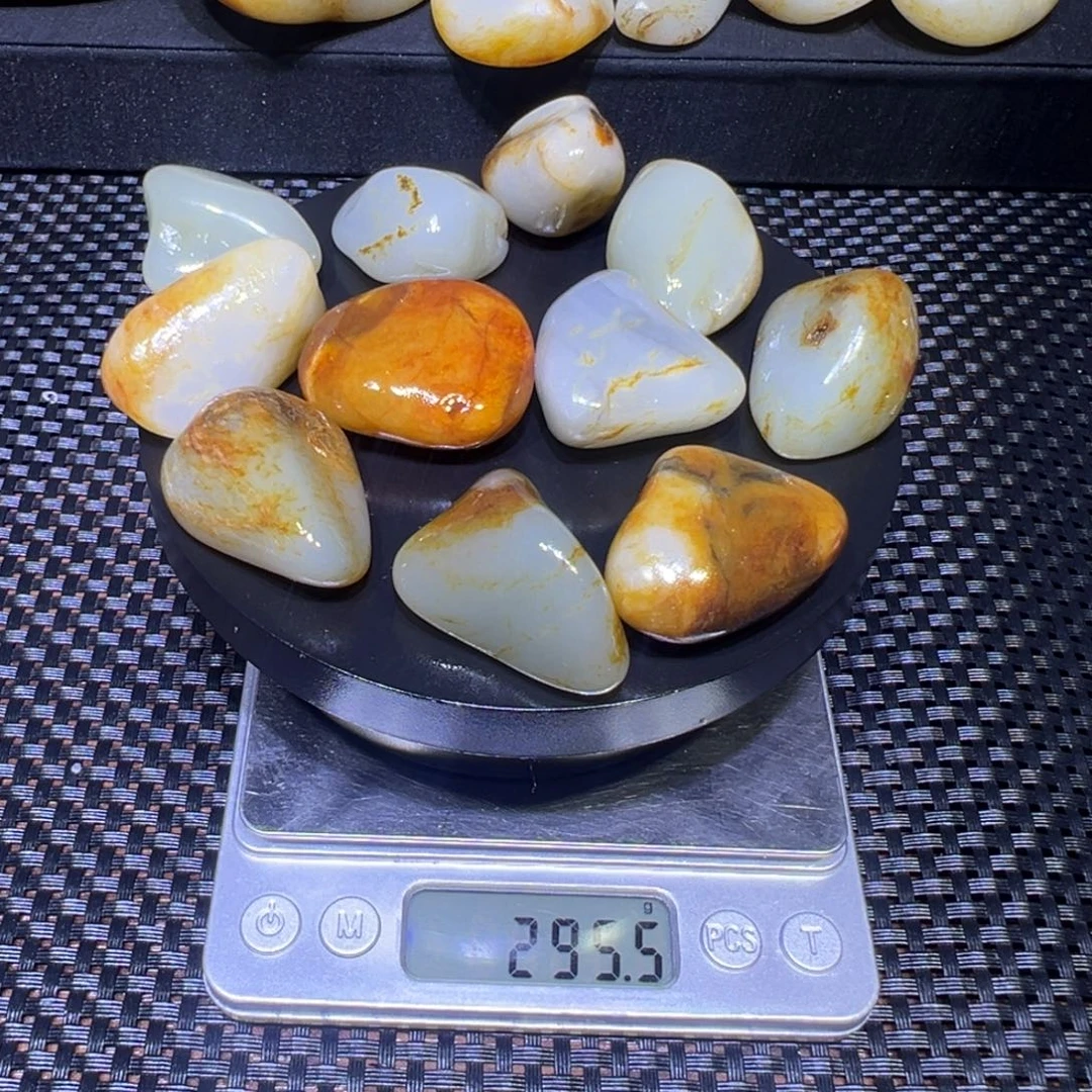 和田玉（子料）未镶嵌吊坠(不含链)295克