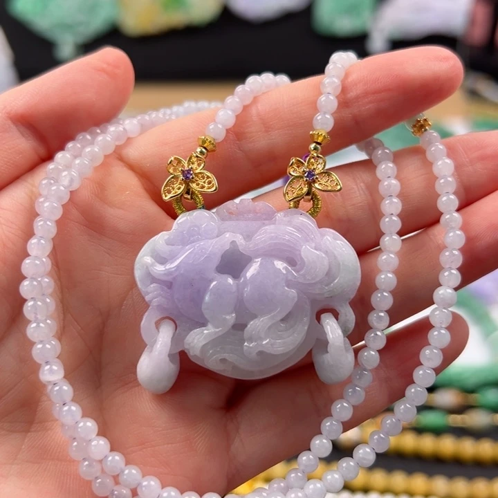 翡翠未镶嵌颈饰吊坠