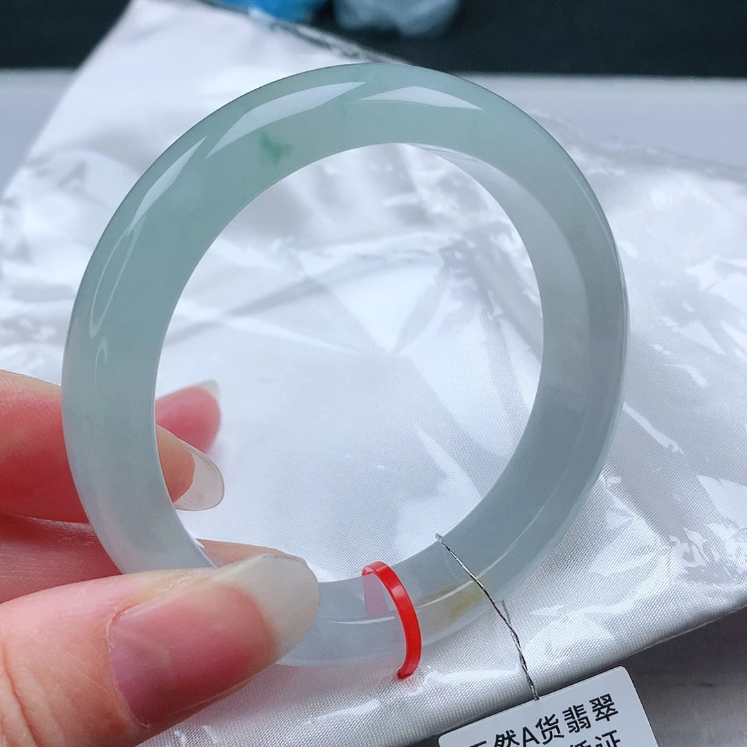 翡翠手镯未镶嵌55.8圈