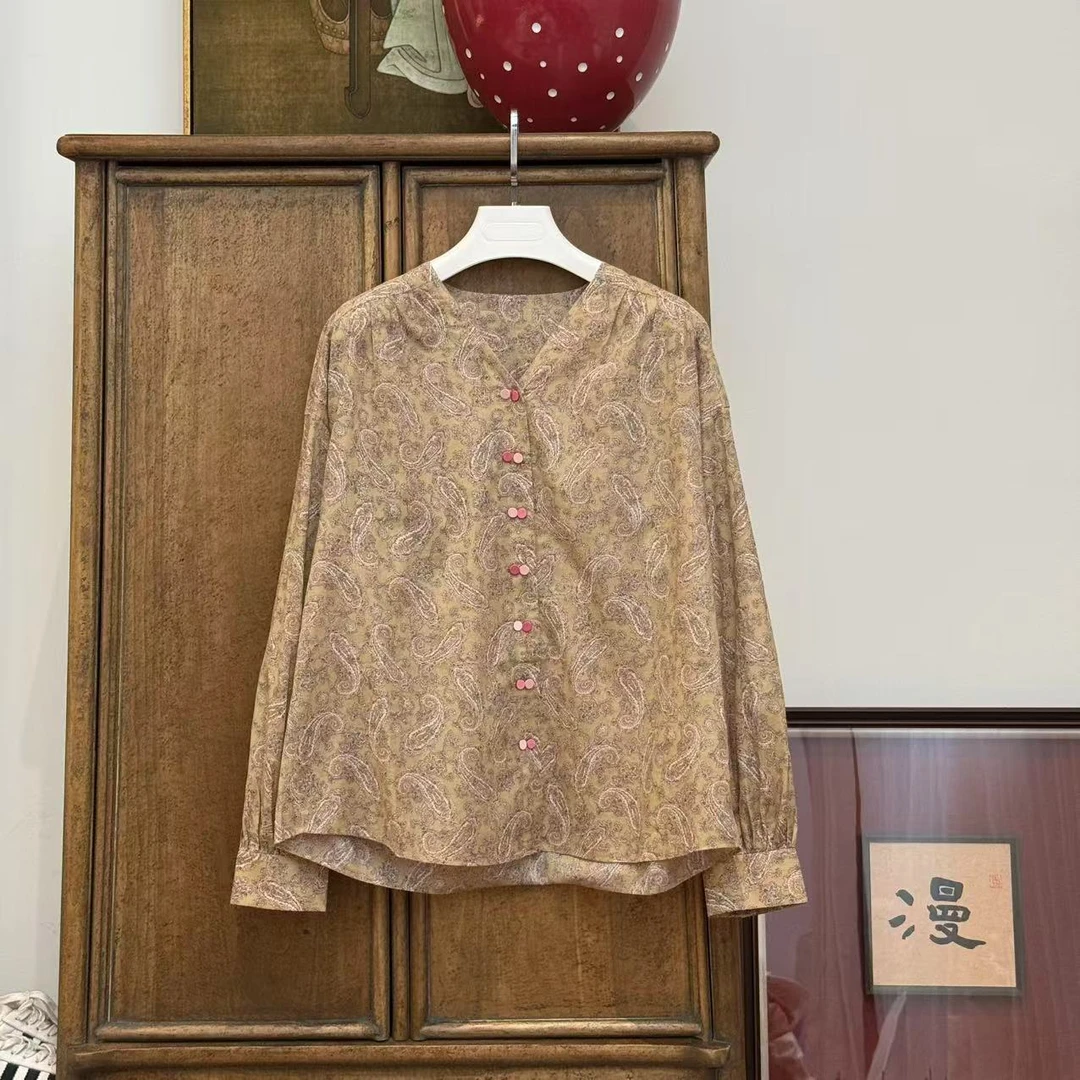 MYL2025春季新品进口棉粟驼色腰果花衬衫V领长袖休闲宽松上衣