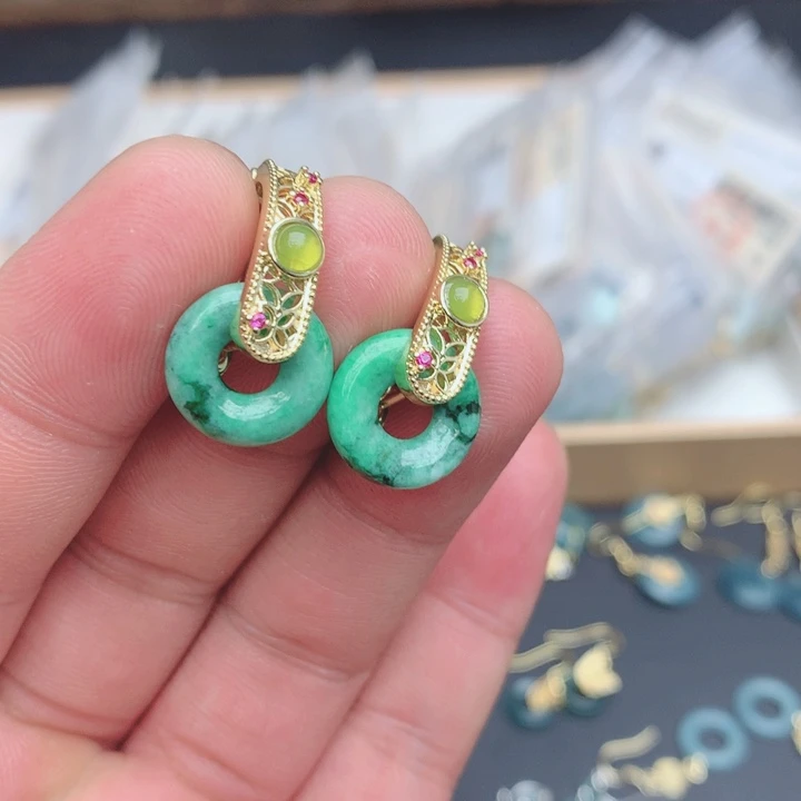 未镶嵌翡翠耳饰耳饰