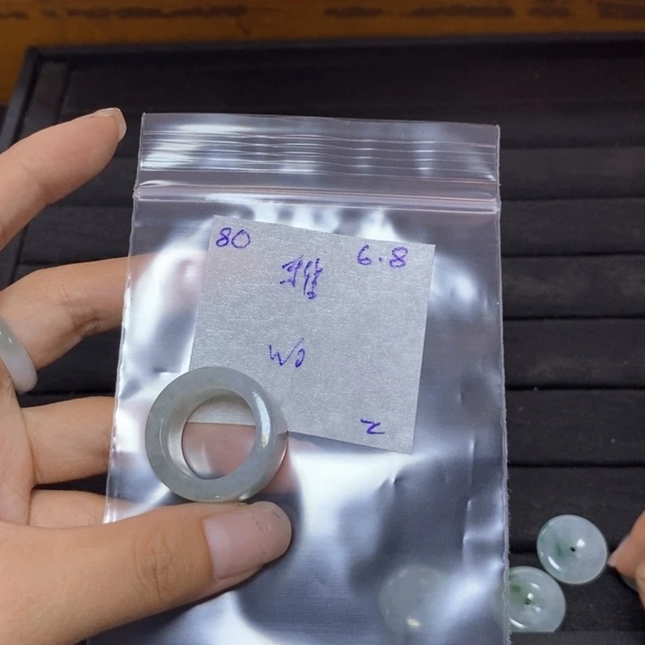 定制翡翠未镶嵌雅****）