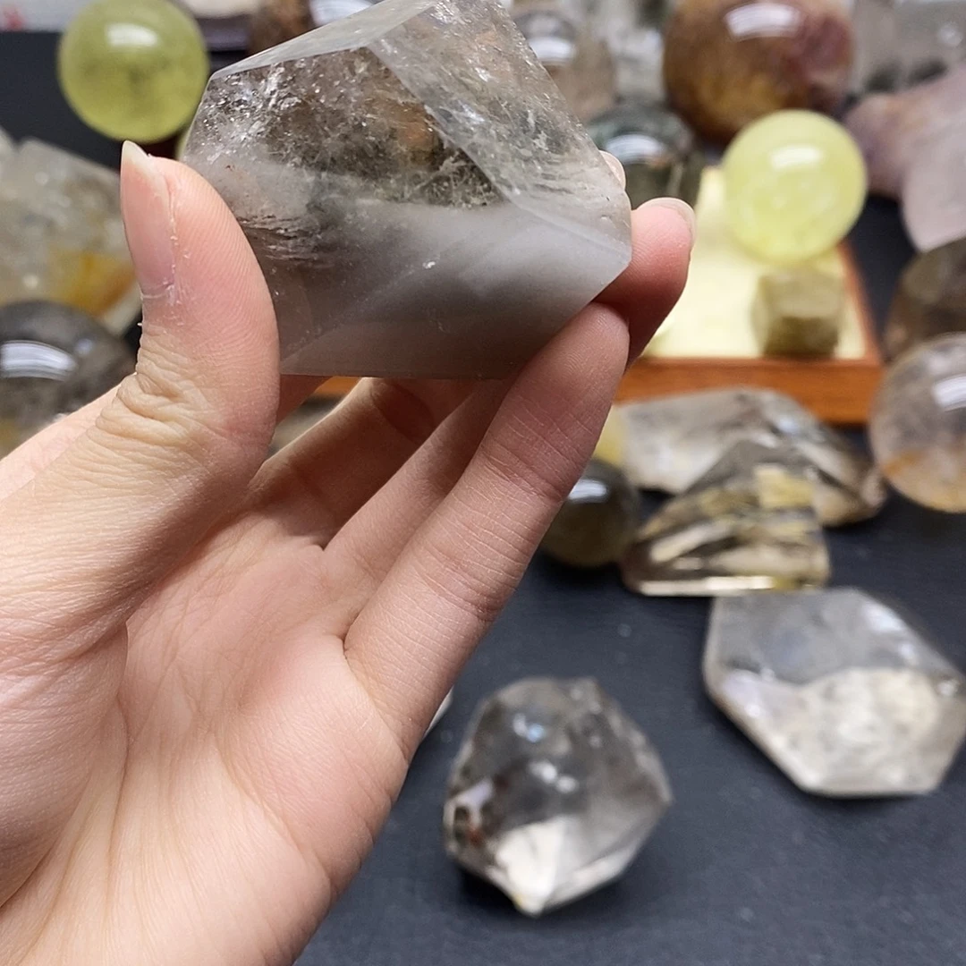 未镶嵌珠宝半成品水晶240水晶石