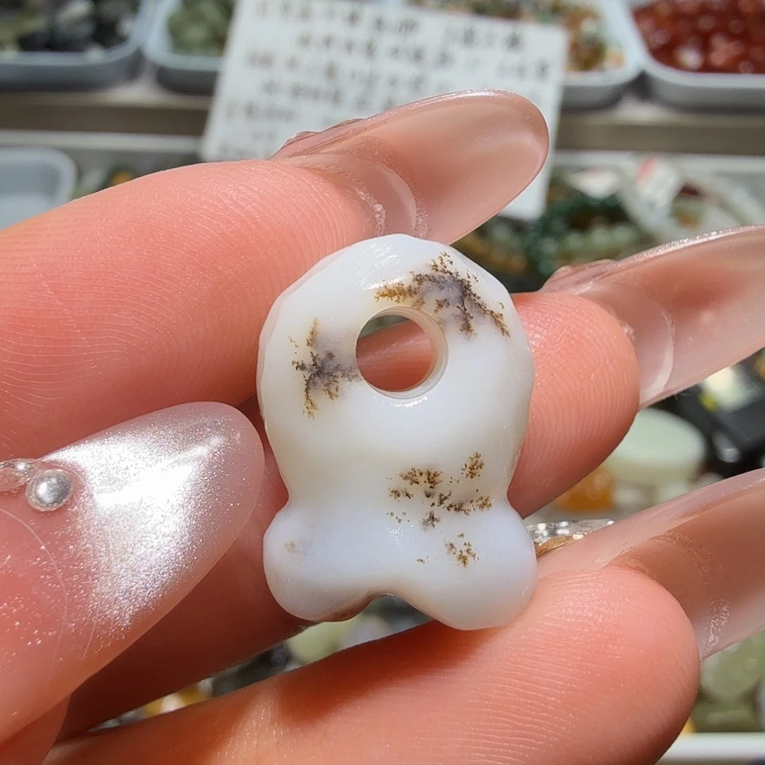 和田玉未镶嵌珠宝奇石