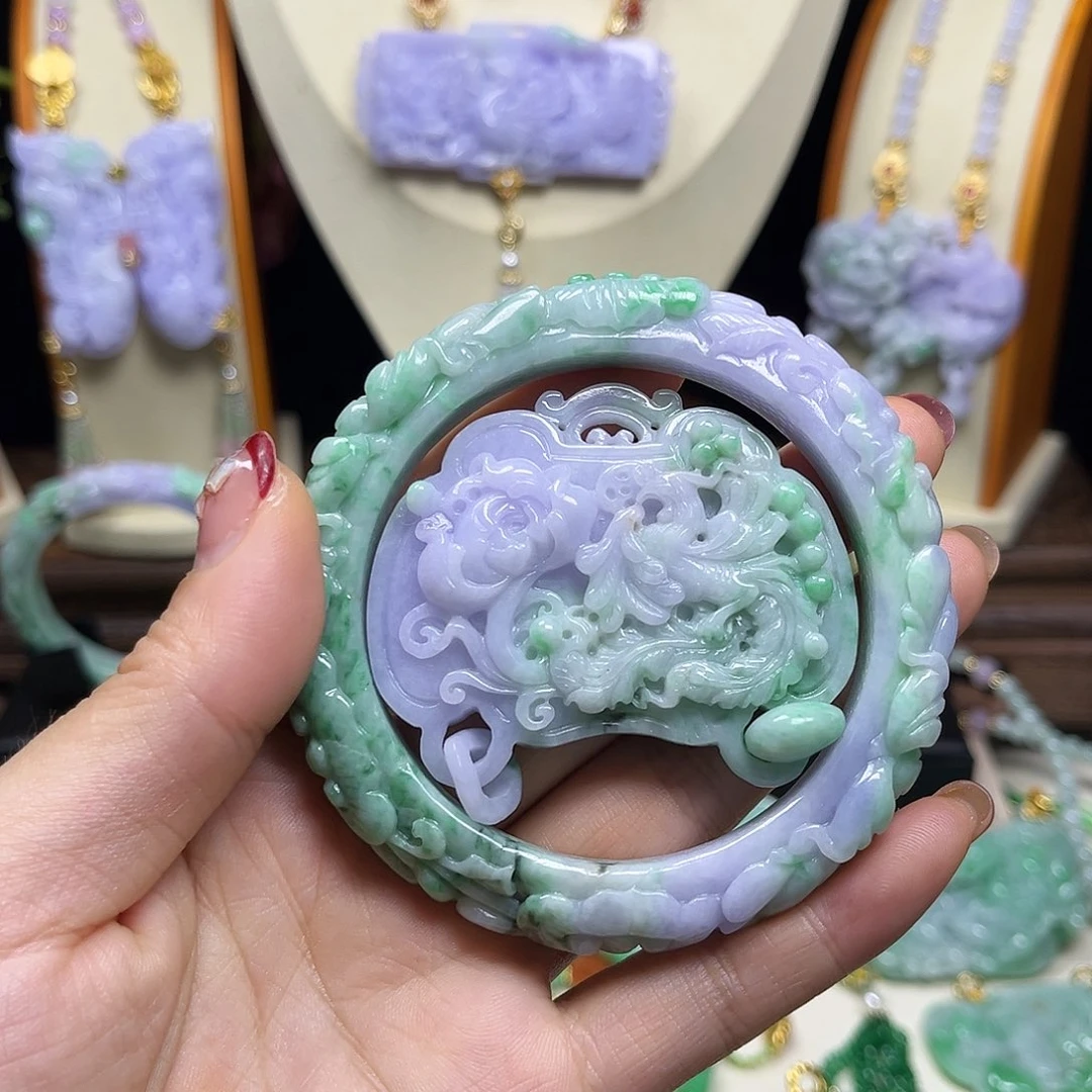 翡翠手镯未镶嵌天然翡翠