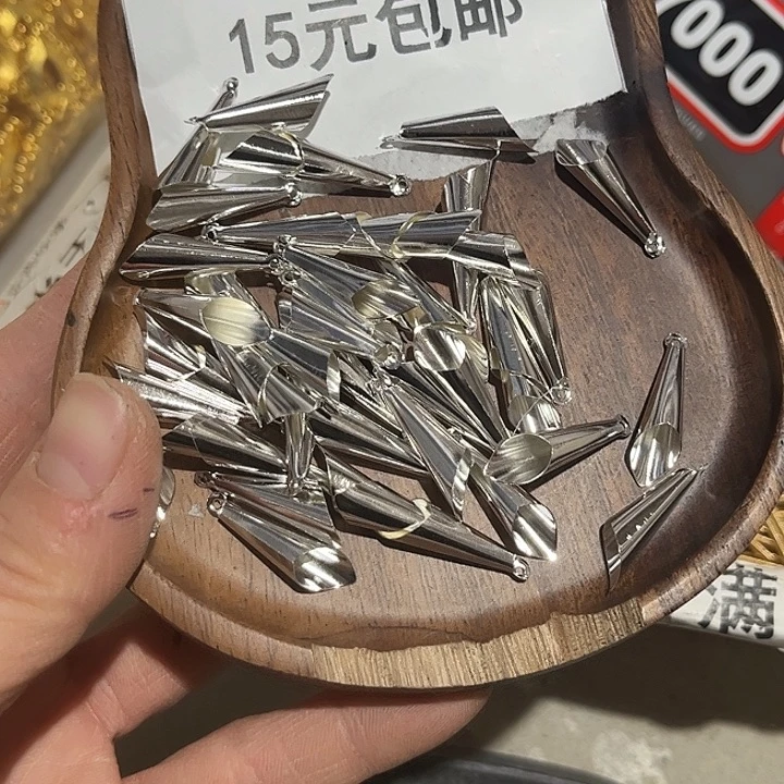 非金属喇叭吊片白色100