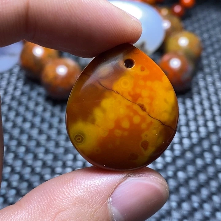 玛瑙/玉髓颈饰未镶嵌