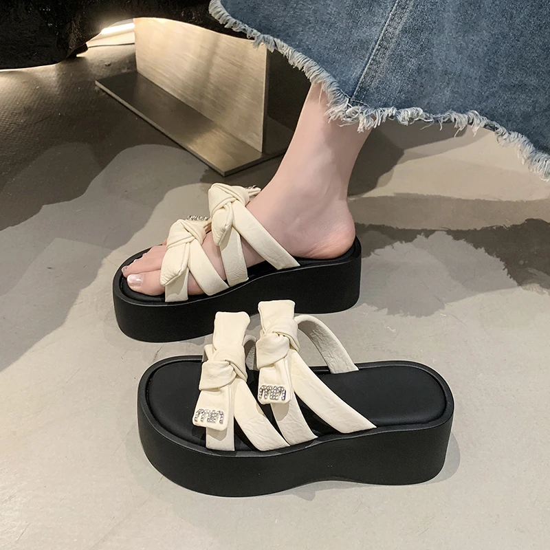 法式蝴蝶结厚底拖鞋女外穿2025新款夏季凉鞋时尚高级感沙滩凉拖鞋