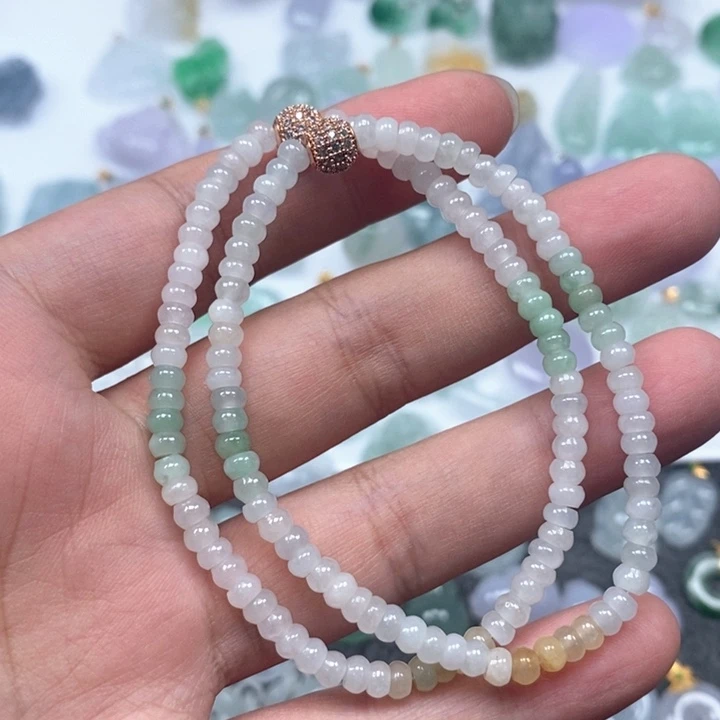 翡翠未镶嵌颈饰多样性发其一