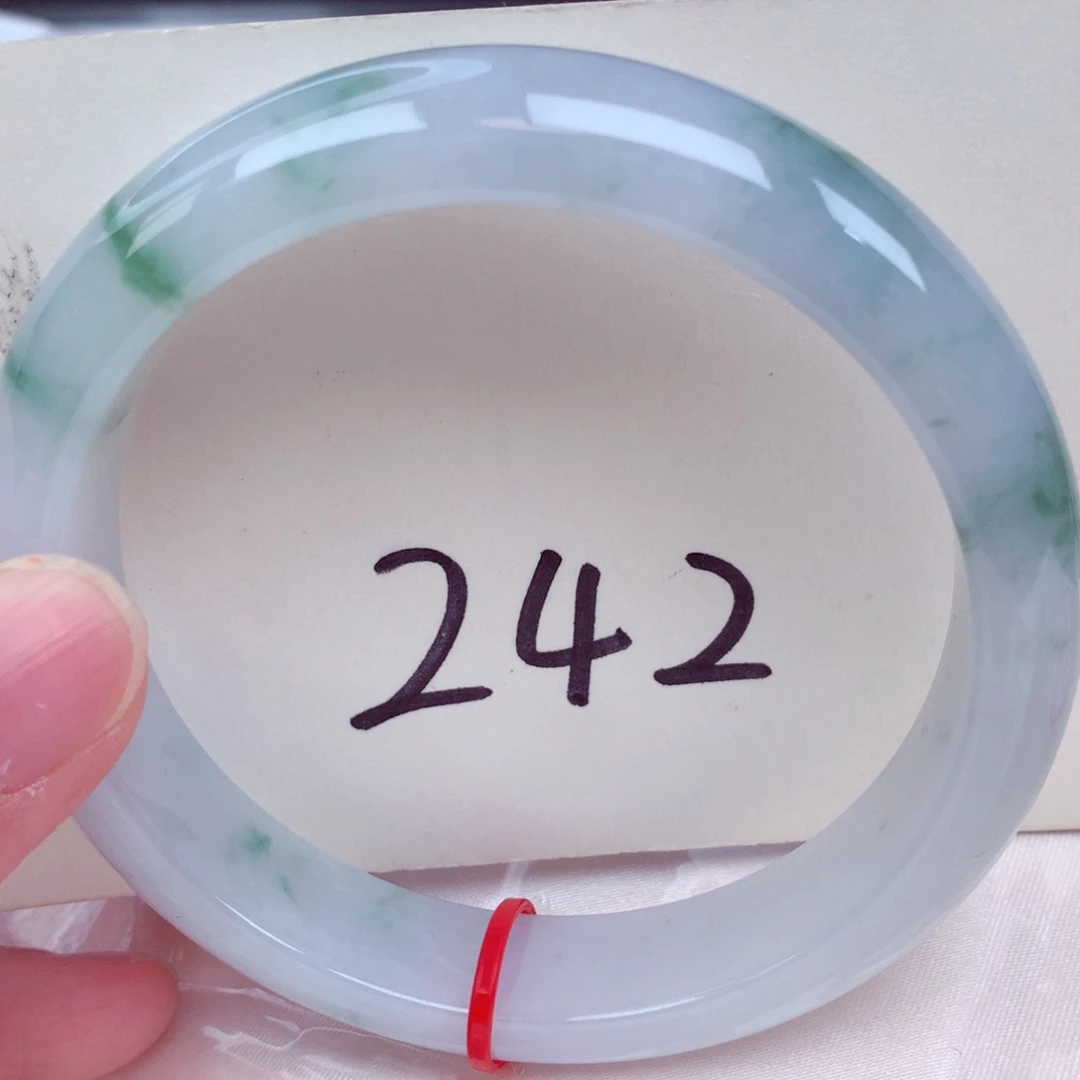 翡翠未镶嵌手镯翡翠