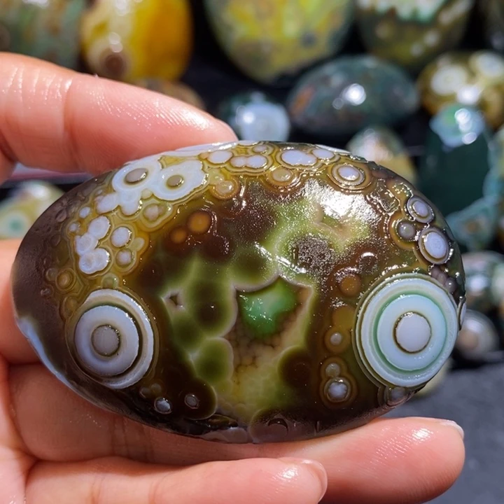 未镶嵌玛瑙/玉髓珠宝奇石