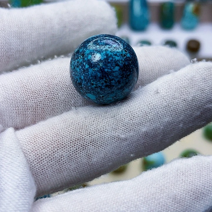 绿松石未镶嵌饰品