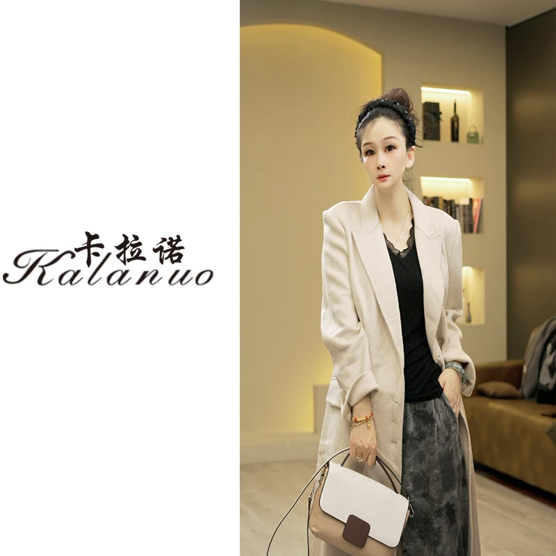 【卡拉诺】2025新款纯色贡针骆驼绒大衣D008