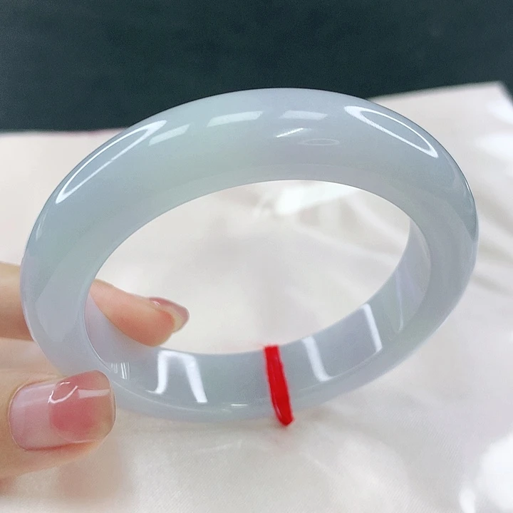 翡翠未镶嵌手镯圈55.8，79011