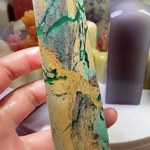 四川石L****r四川绿四川绿