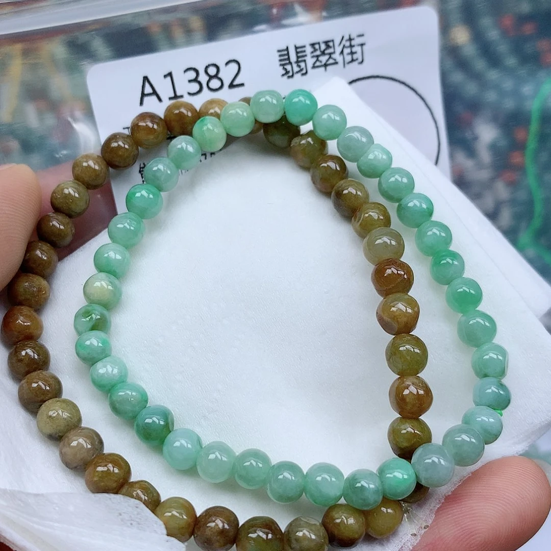 翡翠颈饰未镶嵌手串