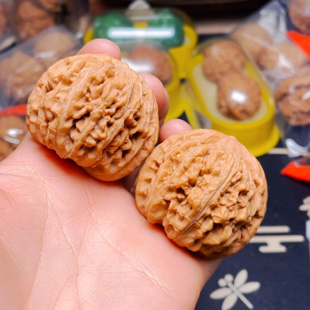 吊坠文玩核桃望月狮子头