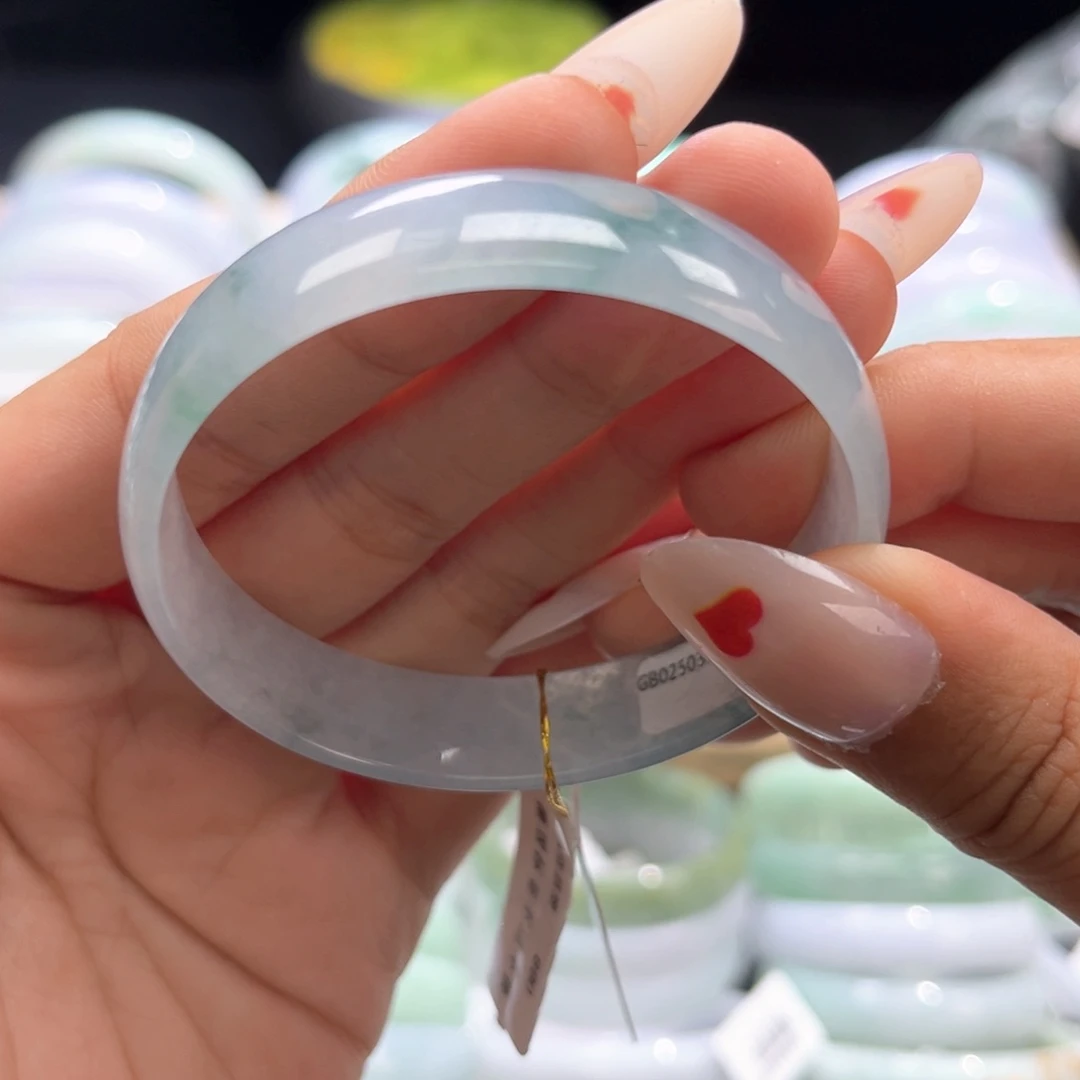 未镶嵌手链翡翠淡****_小雅