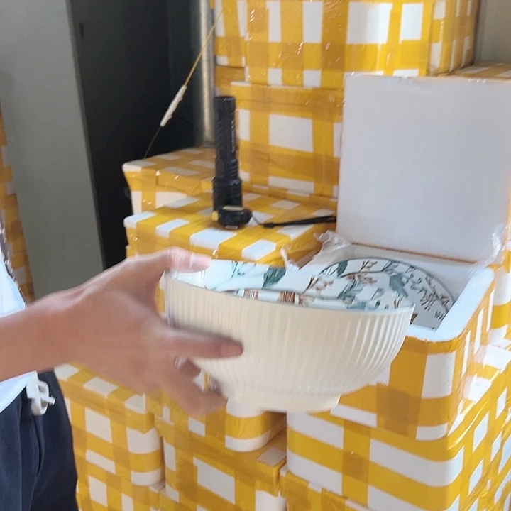 多彩鹿大汤碗2支破损包赔不补发介意勿拍